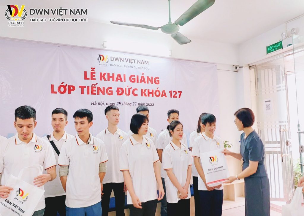 Chào đón tân học viên khóa học tiếng Đức K127